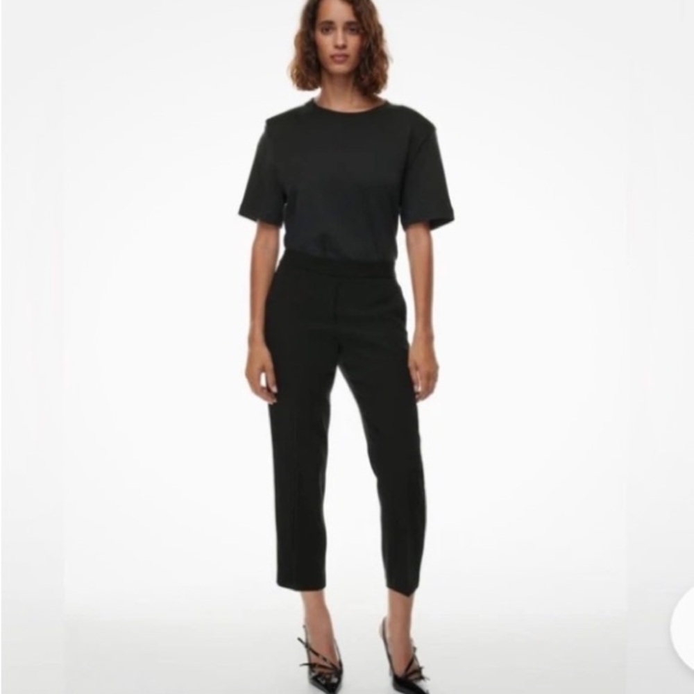 Aritzia Black Babaton Conan Cropped Slim Trousers size 4